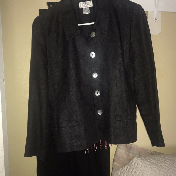 Jennifer Moore Petite Blazer Sz10P Black Linen Mother Of Pearl Buttons NWOT - Picture 2 of 8